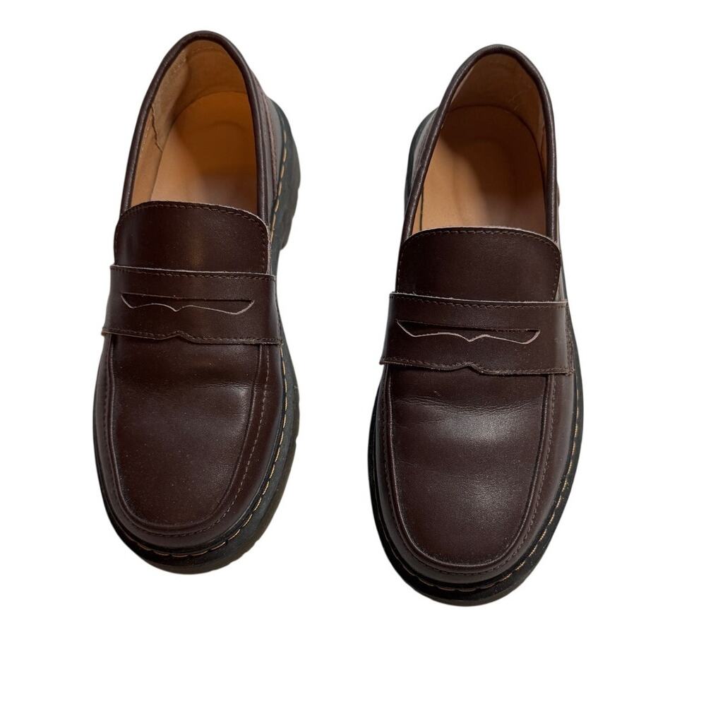 CLAKBLRG Brown Oxford Lug Penny Loafers Womens 7 NWOT